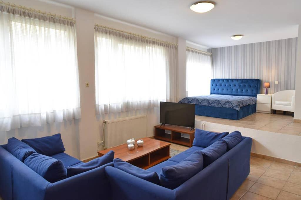 A Modern Bright Studio In The Center Of Kastoria Luaran gambar