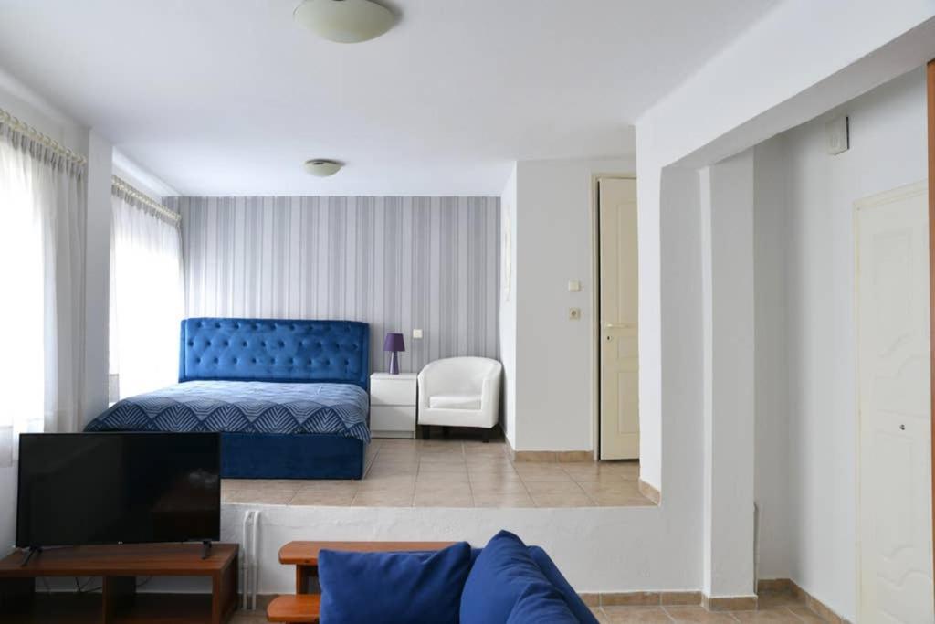 A Modern Bright Studio In The Center Of Kastoria Luaran gambar