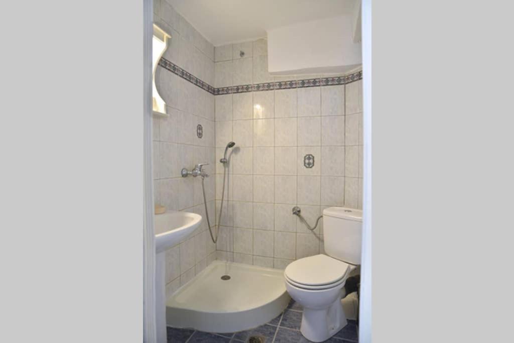 A Modern Bright Studio In The Center Of Kastoria Luaran gambar